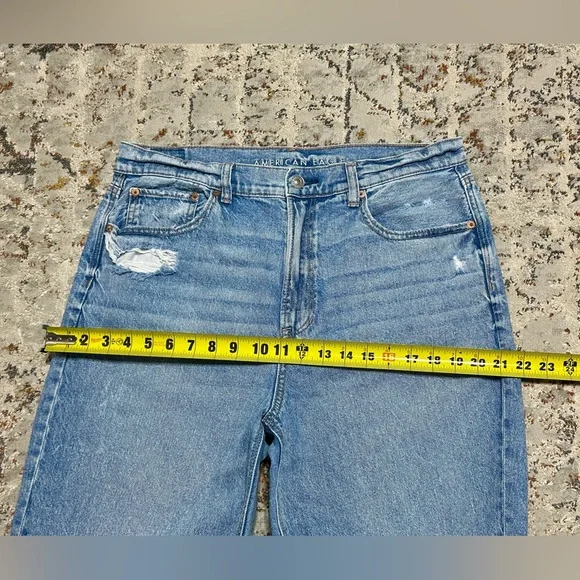 AMERICAN EAGLE highest rise ripped baggy straight jeans size 14 distressed - Picture 7 of 16